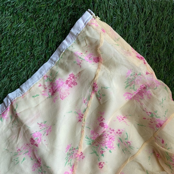 Abercrombie & Fitch floral skirt - Picture 3 of 11